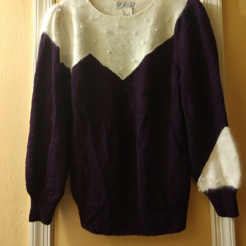Nannell Woman Sweaters